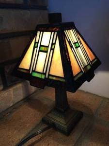 lot 108 image: Stained Glass Desk Lamp