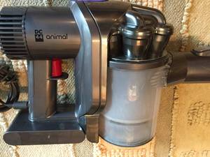 lot 136 image: Dyson Rechargeable Vacuum