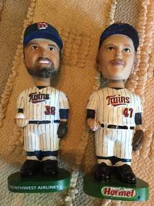 lot 255 image: Minnesota Twins Bobble Heads