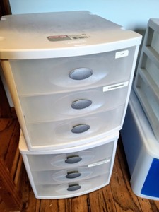 lot 209 image: Plastic Storage Containers
