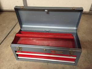 lot 294 image: Craftsman Tool Box