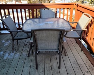 lot 319 image: Patio Table and Chairs