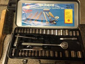 lot 302 image: Tool Lot