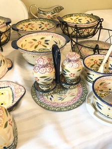 lot 165 image: Temptations CookwareBakeware- 26 Pieces
