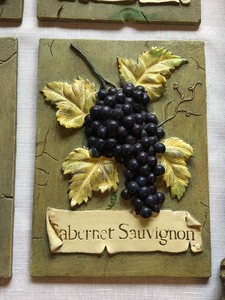 lot 158 image: Kitchen Decor
