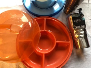 lot 154 image: Plastic Picnic Gear