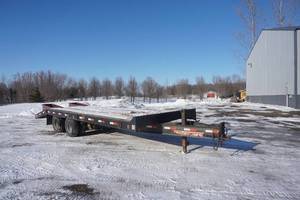 lot 3 image: 2000 Tow Master 24 Heavy Duty Tandem Axle Dually Deck Over Equipment Trailer