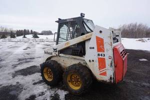 lot 6 image: Bobcat 843 Skid Loader Skid Steer