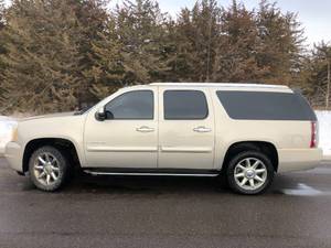 2007 GMC Yukon Denali XL  2 Owner