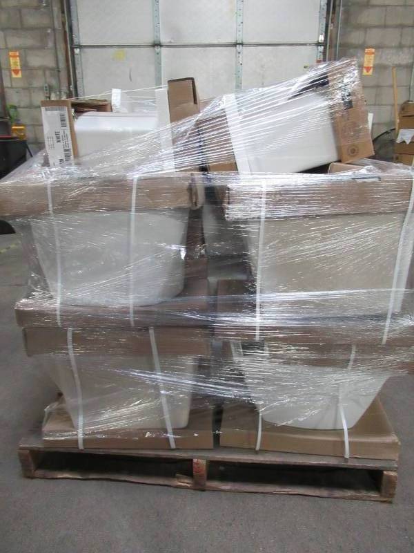 lot 202 image: WHOLESALE MIXED PALLET OF MISCELLANEOUS TOILET TANKS (Mainly Cadet3 and Optum Vormax)