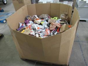 lot 210 image: WHOLESALE MIXED PALLET OF MISCELLANEOUS HAND TOOLS, BUILDING MATERIALS AND MORE