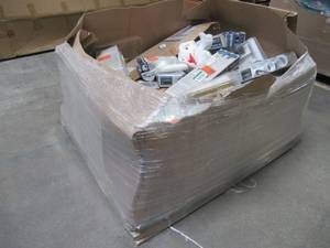 lot 213 image: WHOLESALE MIXED PALLET OF MISCELLANEOUS EVERBILT DRAIN KITS