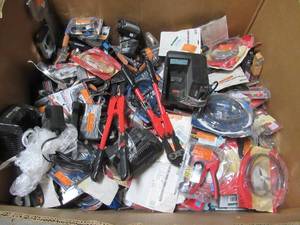 lot 215 image: WHOLESALE MIXED PALLET OF MISCELLANEOUS HAND TOOLS, BATTERY CHARGERS AND MORE