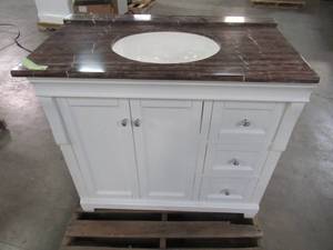 lot 17 image: Foremost Naples 36 in. W Bath Vanity Cabinet in White with Right Hand Drawers and Brown Top NAWA3621D