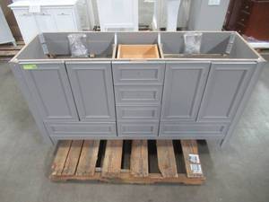 lot 25 image: Glacier Bay Candlesby 60 in. W x 19 in. D Bath Vanity in Sterling Gray CD60P2-ST