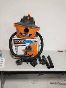 RIDGID 6 GAL WETDRY VAC