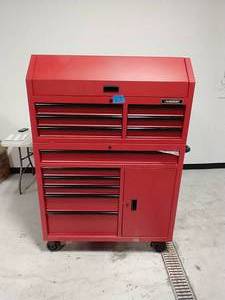 HUSKY RED TOOL BOX