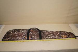 lot 124 image: Camo Soft Long Gun Case