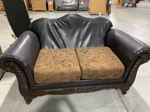 BROWN LEATHER COUCH