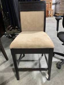 SINGLE BARSTOOL HEIGHT CHAIR