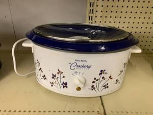 WHITEBLUE CROCK POT