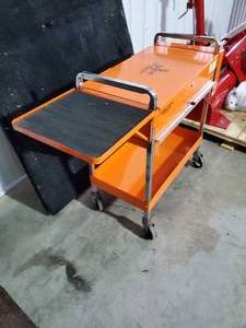 lot 5 image: Cornwell Tool Cart