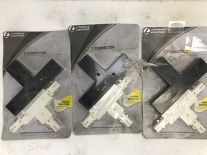 lot 29 image: NEW T-Connectors (3 Units)