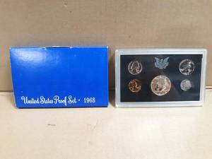 United States Mint Proof Coin Set 1968 - Half Dollar is 40% Silver
