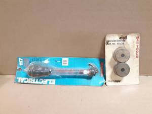 NOS Thexton Battery Tester and MAC Tools Silencer Bands BDT83SA