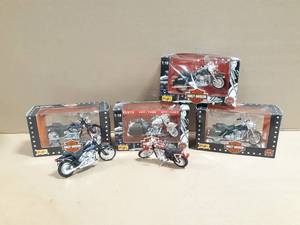 (7) Maisto 118 Diecast Harley Davidson Motorcycles