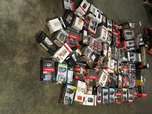 Lot with assorted door knobs and hardware customer returns vaious models and conditions