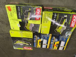 Lot of assorted Table Tiles saws various conditions customer returns see pictures
