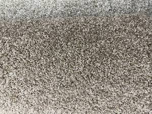lot 978 image: 12 x 15 Carpet Remnant