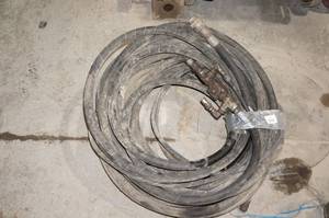 lot 66 image: Large Hydraulic PressureReturn Hose