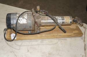 lot 50 image: High Pressure Water Pump