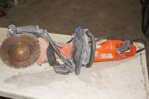 lot 58 image: Husqvarna Electric Cut N Break Deep Cut Dual Blade Saw