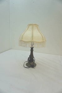 Table lamp