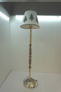 Floor lamp