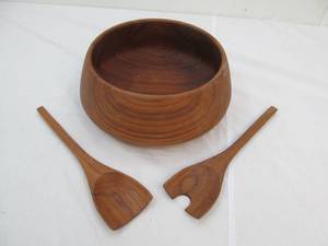 Wood salad bowl, utensils