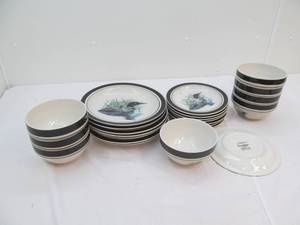 Loon platesbowls