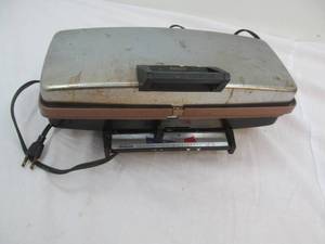 Waffle baker grill