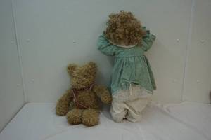 Pouty doll, bear