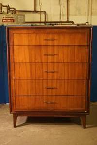 Vintage chest of drawers