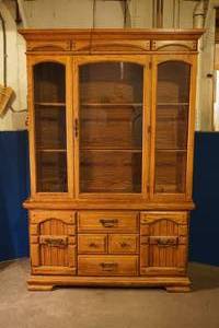 Illuminated cabinet