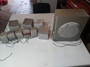 lot 207 image: Sony Surround Sound 10 Speaker Set