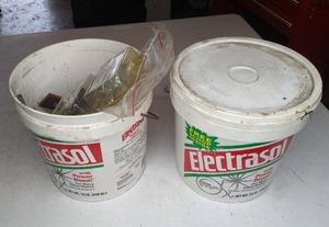 lot 215 image: Oil Dri Absorbent & Assorted Hardware