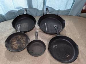 lot 52 image: Five Cast Iron Skillets