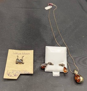 lot 86 image: Beautiful Sterling Silver Earrings and Necklace