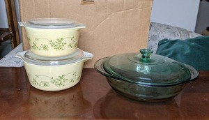 lot 181 image: Covered Casserole Dishes Pyrex and Other