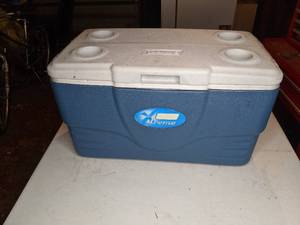 lot 201 image: Coleman Xtreme Trunk Cooler w Handles